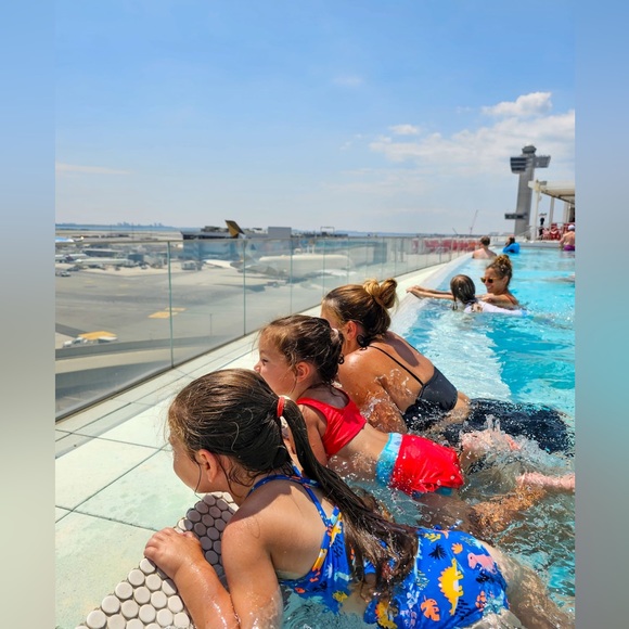 Meet your Posher, Jill - Picture 8 of 15